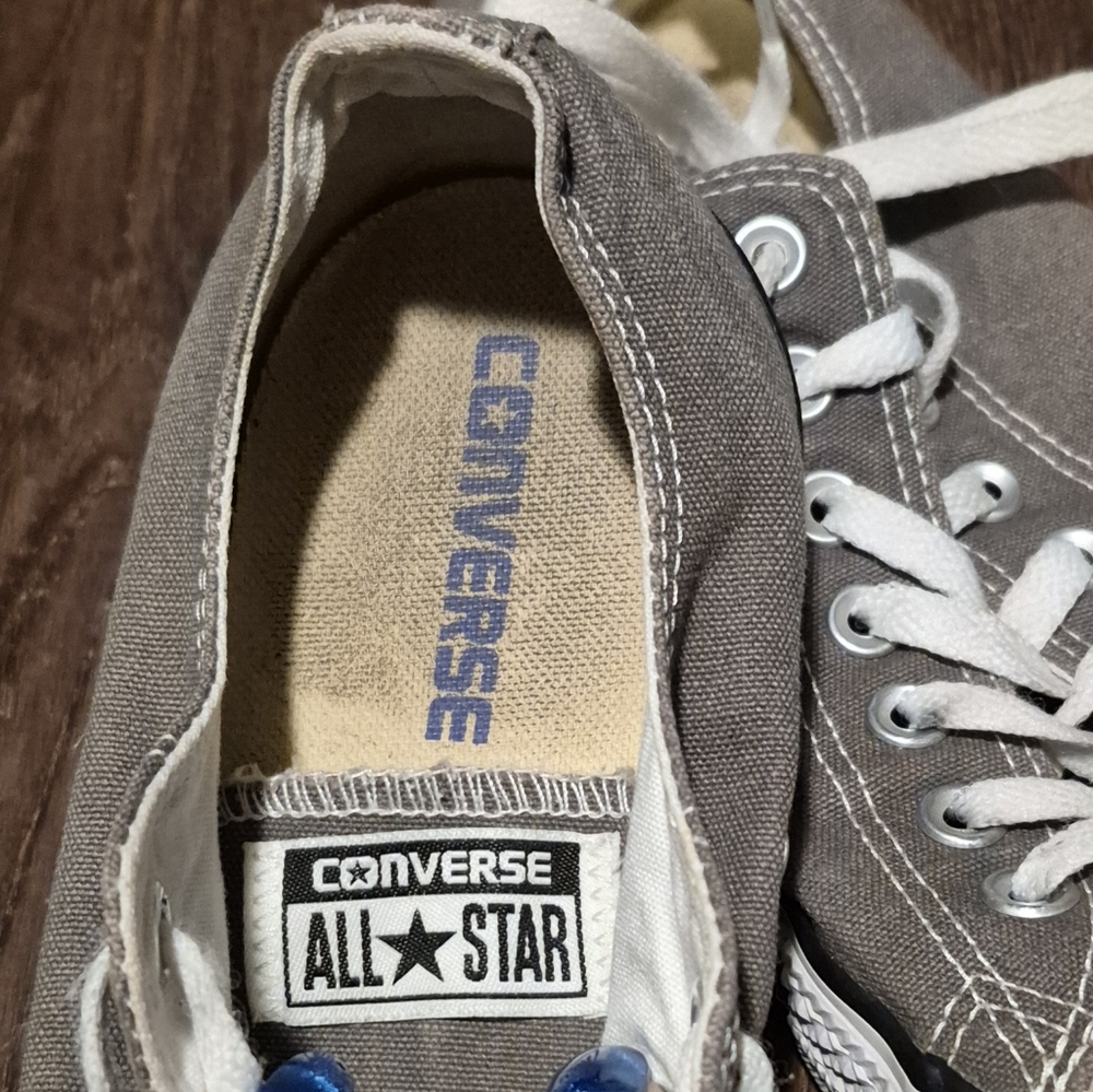 Converse Gray Low-Top Sneakers Womens Size 11 Mens Size 9 - Picture 2 of 6